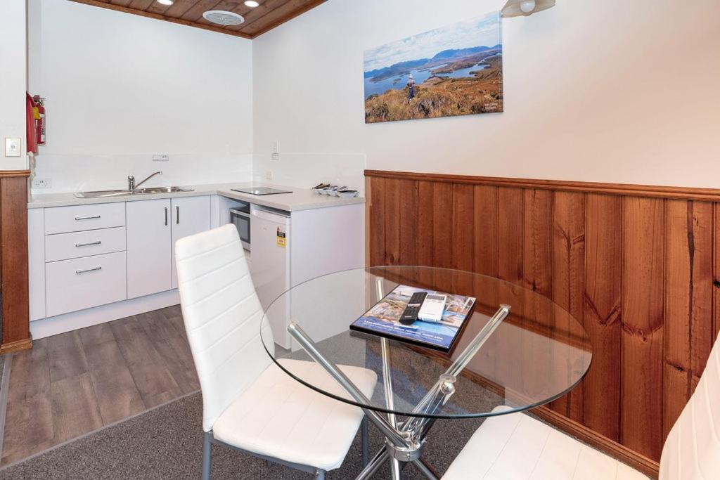 Kitty'S Cottages - Managed By Big4 Strahan Holiday Retreat Dış mekan fotoğraf