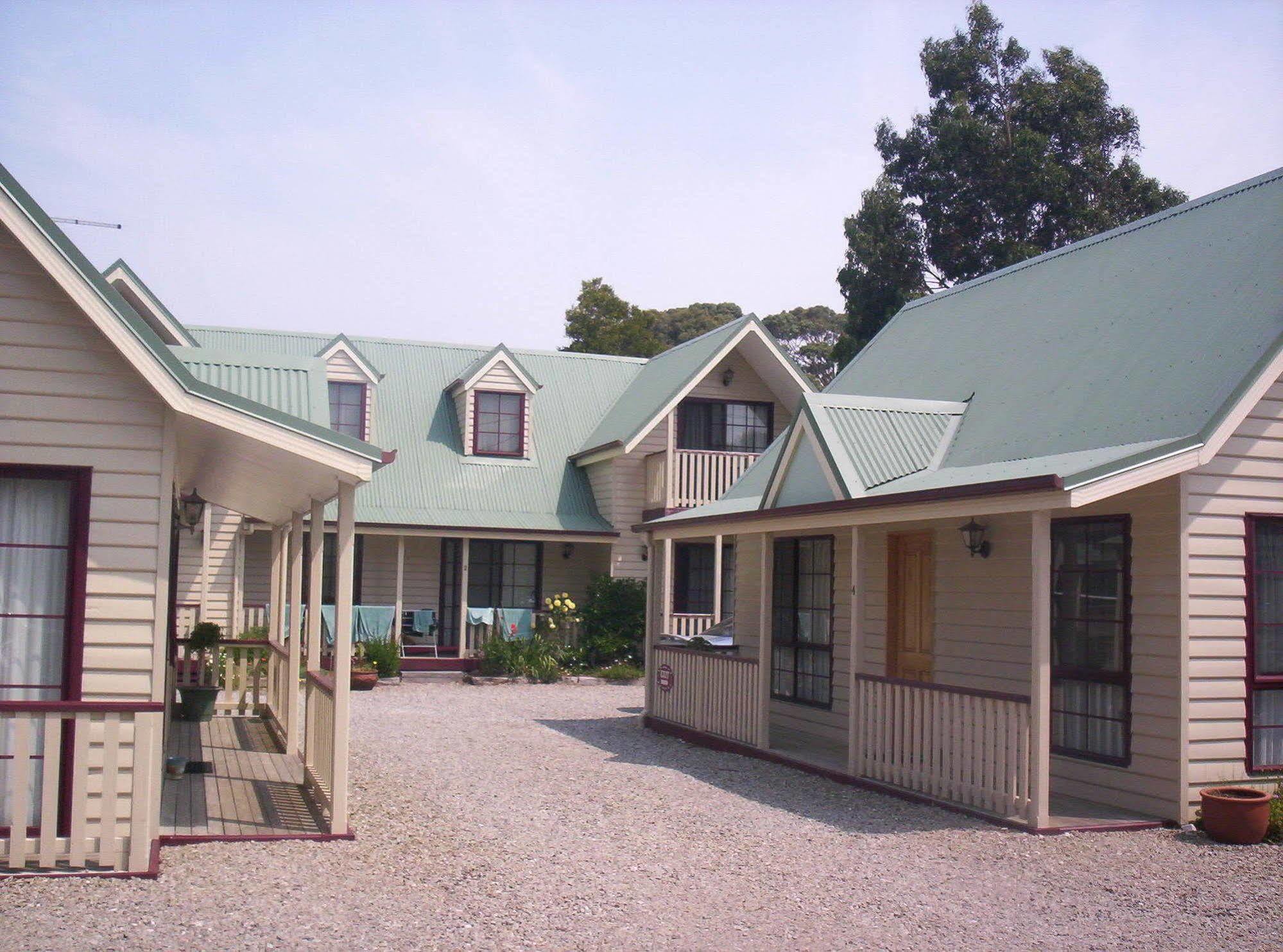 Kitty'S Cottages - Managed By Big4 Strahan Holiday Retreat Dış mekan fotoğraf